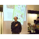 Sammelsurium der Tiere: Prof. Lukas Keller begrüsst die Vernissage-Gäste